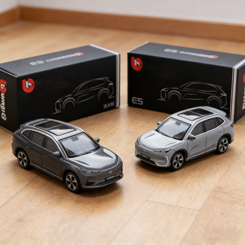 Renewable Energy Kids - Bburago 1:64 Geely E5 EX5 Coche
